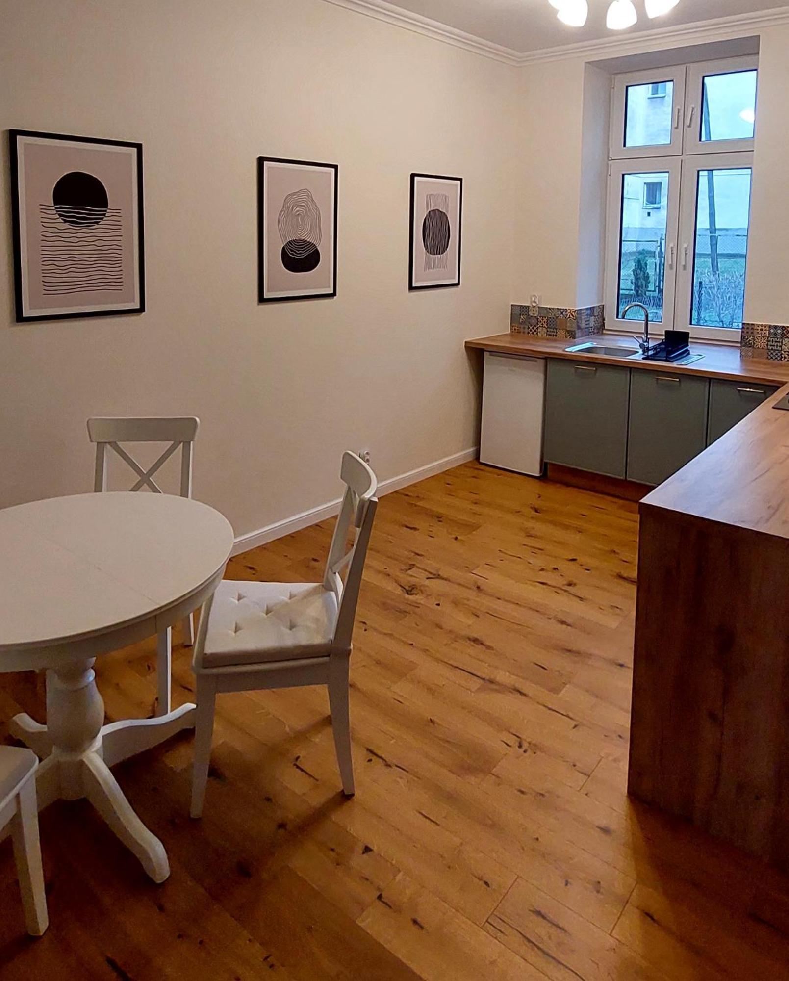 Old Town Comfort Тарнов Екстериор снимка